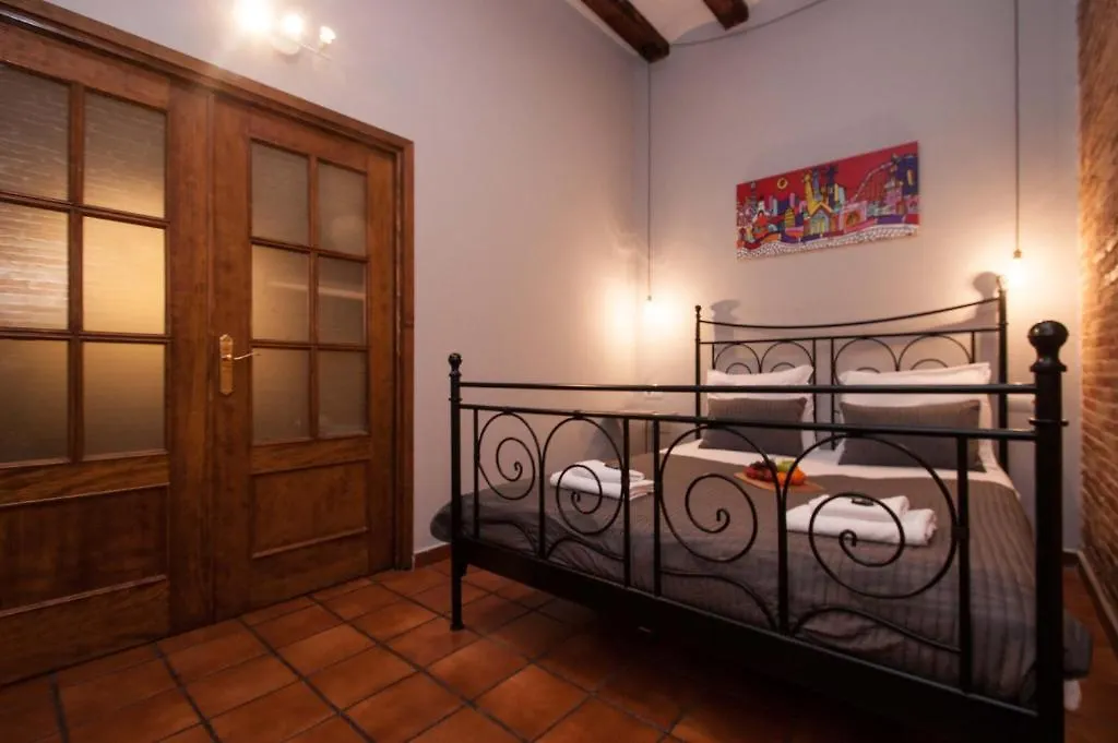Plaza Real Apartments Barcelona Hotel