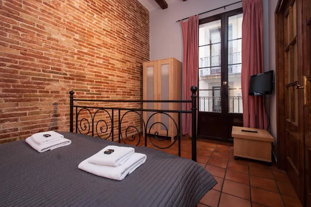 Plaza Real Apartments Barcelona